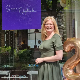 Ingrid doet de versnelde opleiding Opticien
