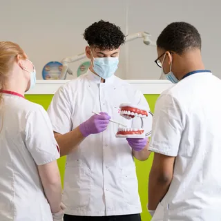 Tandartsassistent-opleiding-mbo