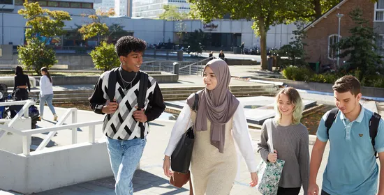 Mbo versneld studenten voor de school