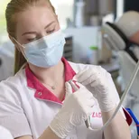 Studente mbo opleiding assisteren in de zorg