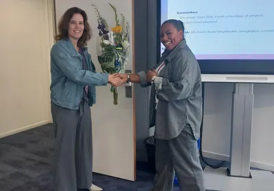 Cecily dos Santos leraar van het jaar 2025