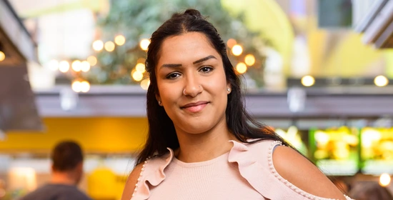 Dunya, student Logistiek Teamleider in de Markthal