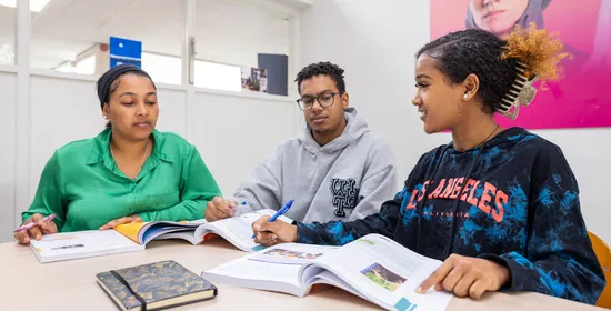 studenten in klaslokaal