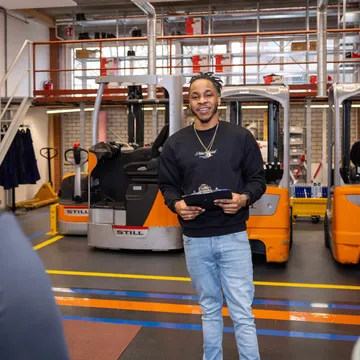 Logistiek teamleider aan het werk 