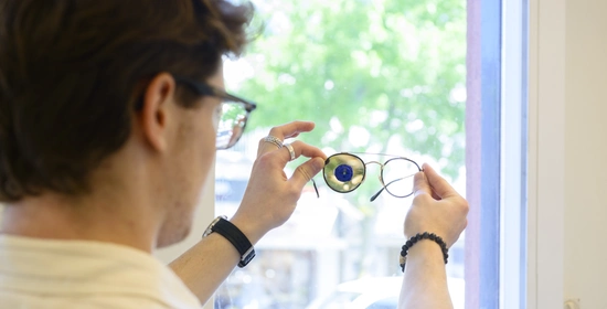 Studente optiek opleiding