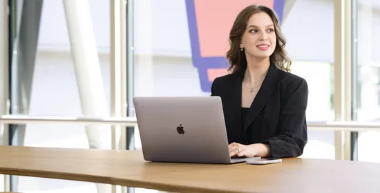 Alina, student Leidinggevende Team/Afdeling/Project