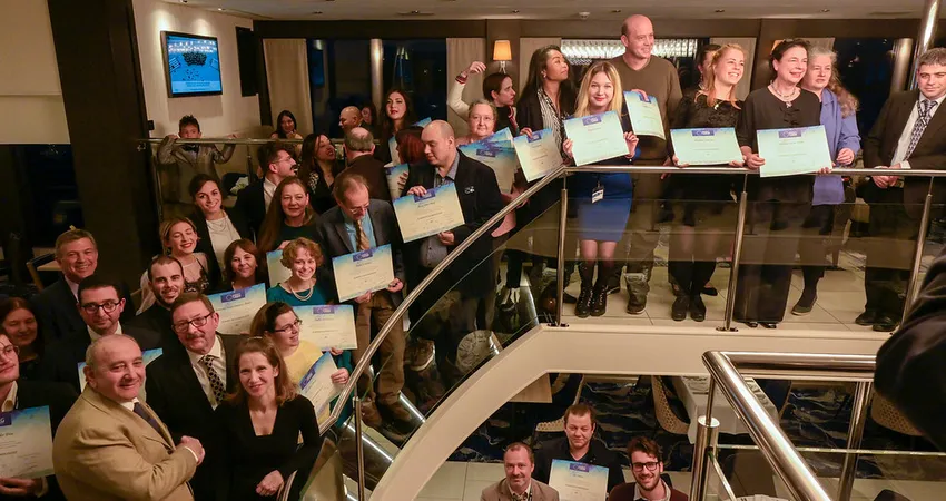 FEEG gediplomeerden trots op hun diploma's